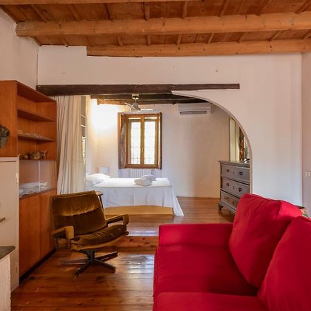 Navigli, Caratteristico Appartamento Milanese Экстерьер фото